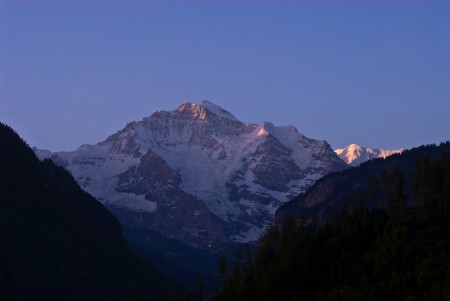 ユングフラウの朝焼け