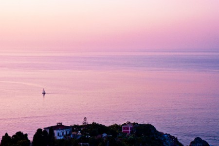 タオルミーナの朝焼け