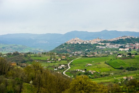 山岳都市の風景