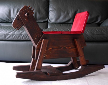 *初めての木工；孫の木馬