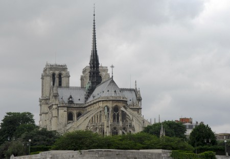 ノートルダム寺院