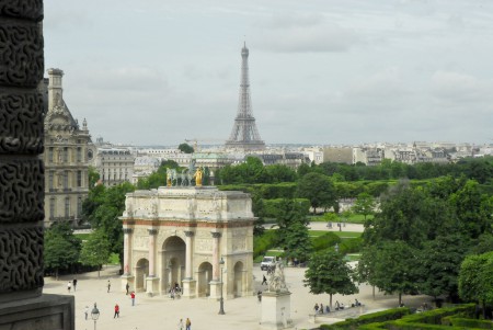 ルーブル美術館からエッフェル塔