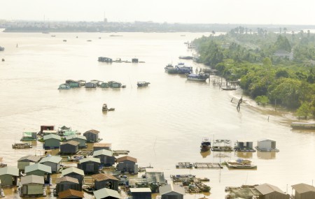 ミトー、メコンの流れ